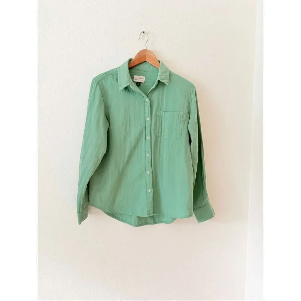 Universal Thread cotton Muslin button-down shirt size XS